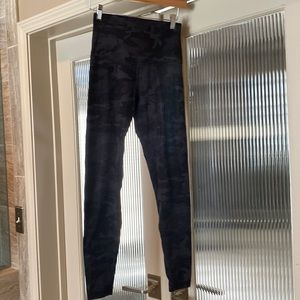 LuLu black camo print leggings